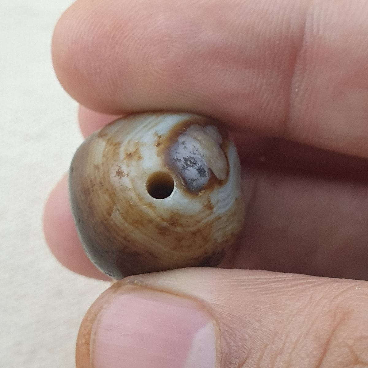Amulette vintage en perles d'agate oeil de Suliemani à motif naturel