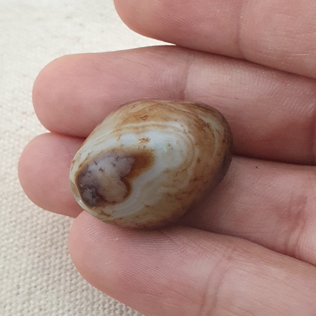 Amulette vintage en perles d'agate oeil de Suliemani à motif naturel