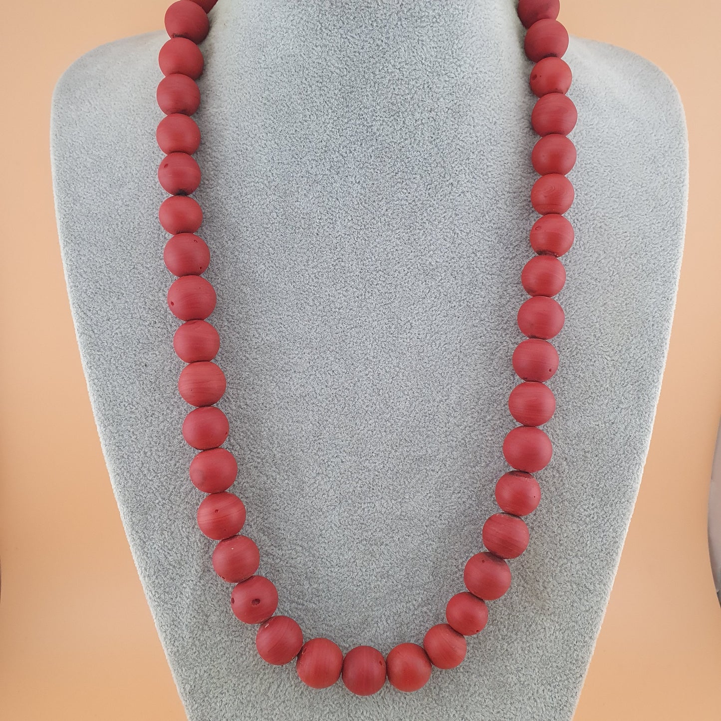 Halskette mit Glasperlen im afrikanischen Stil, Rot-Orange