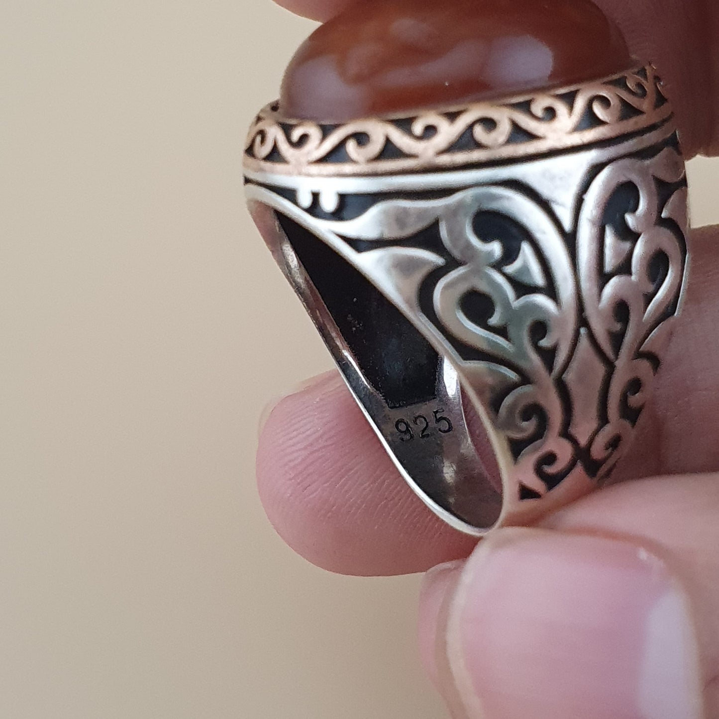 Handgefertigter, Vintage-inspirierter Achatring aus 925er Sterlingsilber