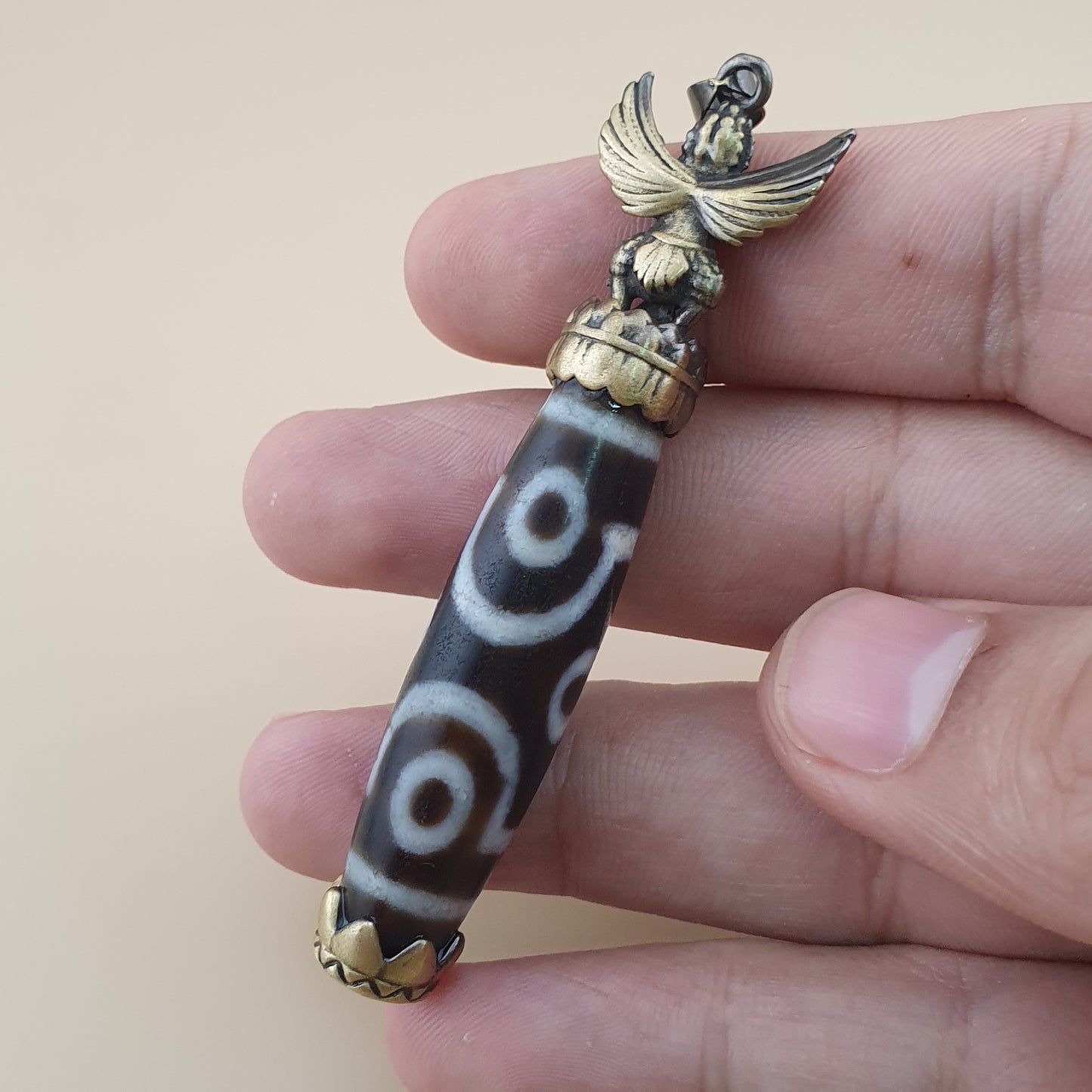 Vintage 6 Augen Himalaya Tibet Achatperle Messing Anhänger