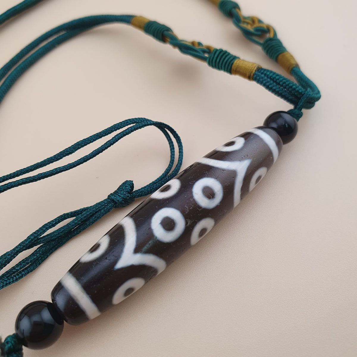 Antike 12-Augen Himalaya Tibet Achat Dzi Perle Amulett Halskette