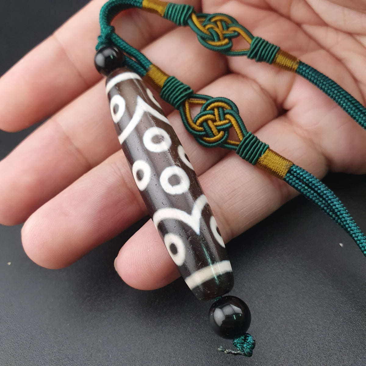 Antike 12-Augen Himalaya Tibet Achat Dzi Perle Amulett Halskette
