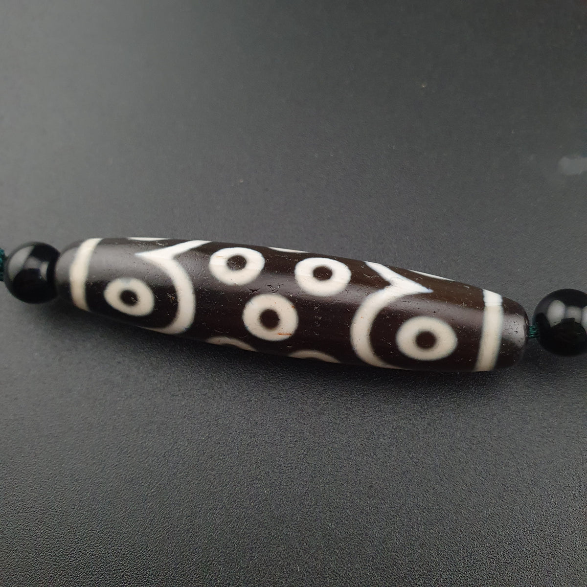 Antike 12-Augen Himalaya Tibet Achat Dzi Perle Amulett Halskette