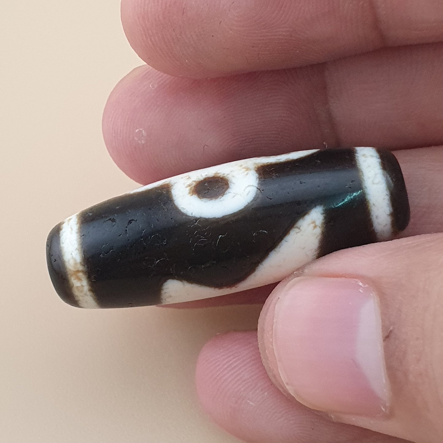 Vintage Himalayan Tibetan Floral & Energy Motif Agate Dzi Amulet