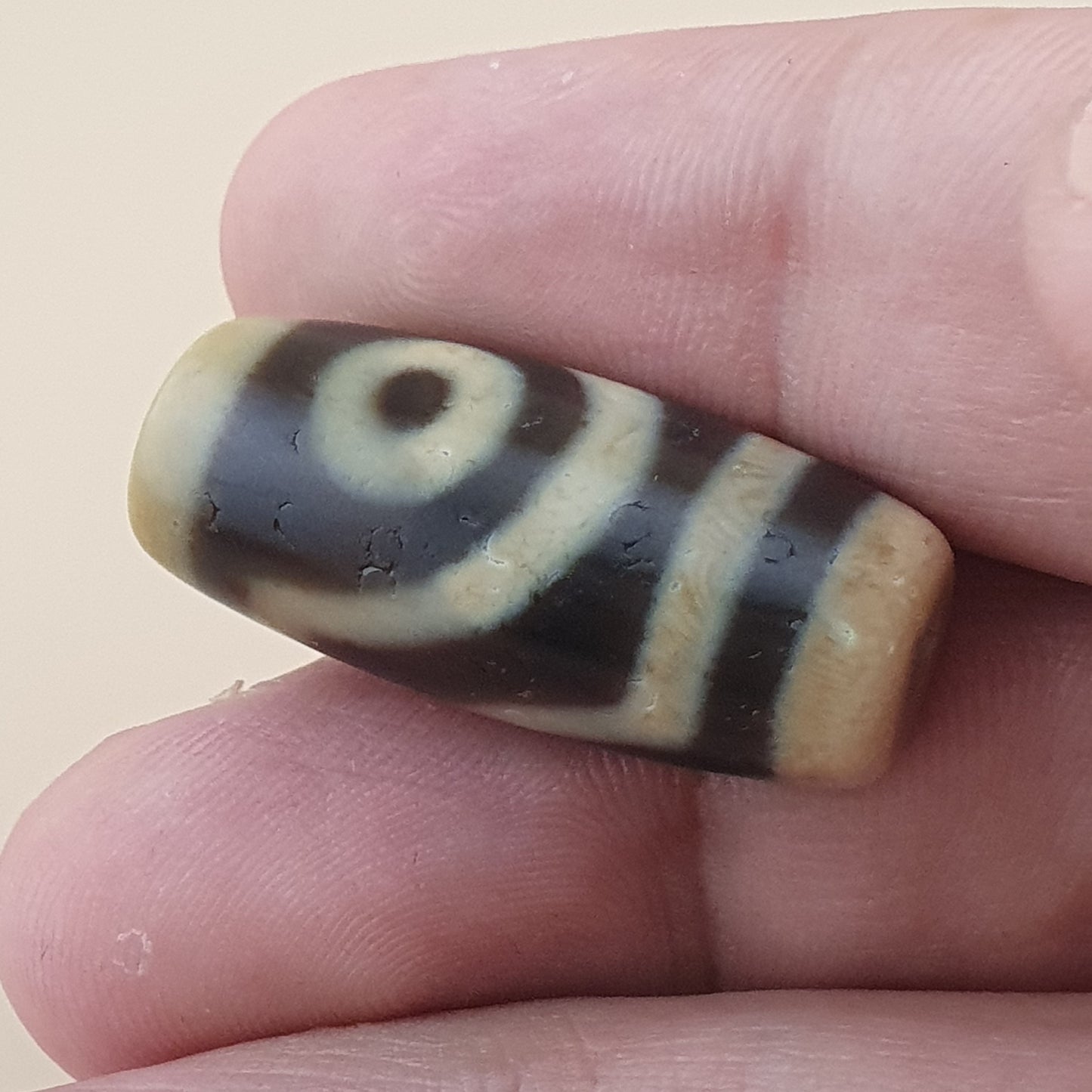 Vintage Himalayan Tibetan 2 Eyes Agate Dzi Bead Amulet