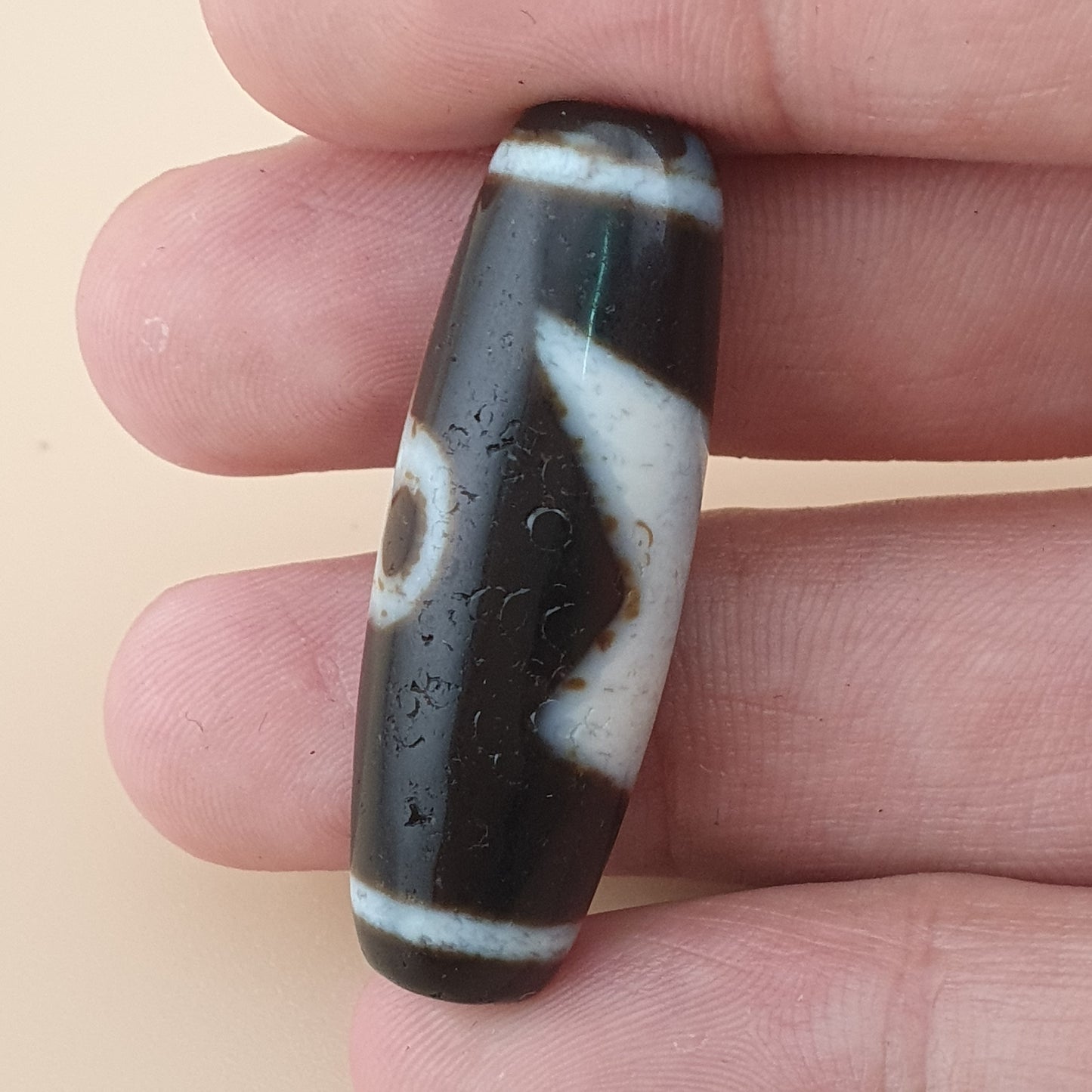 Antique Himalayan Flower Motif Energy Agate Dzi Talisman