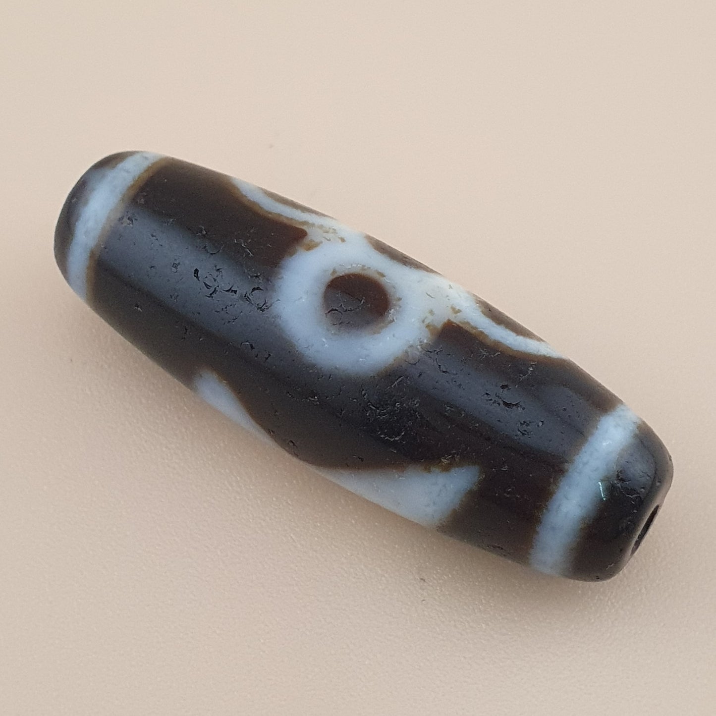 Antique Himalayan Flower Motif Energy Agate Dzi Talisman