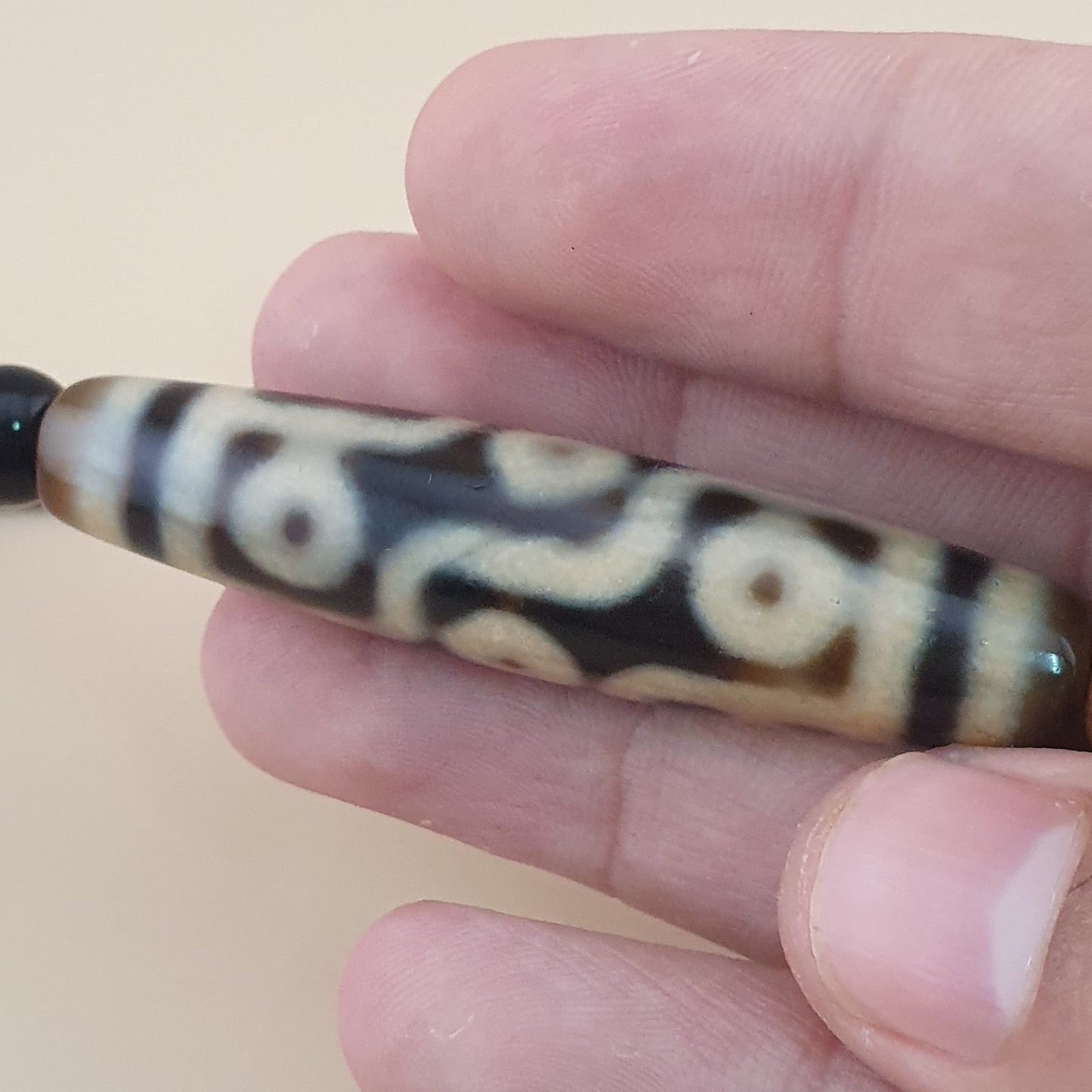 Vintage Himalayan Tibetan 9 Eyes Agate Bead Amulet