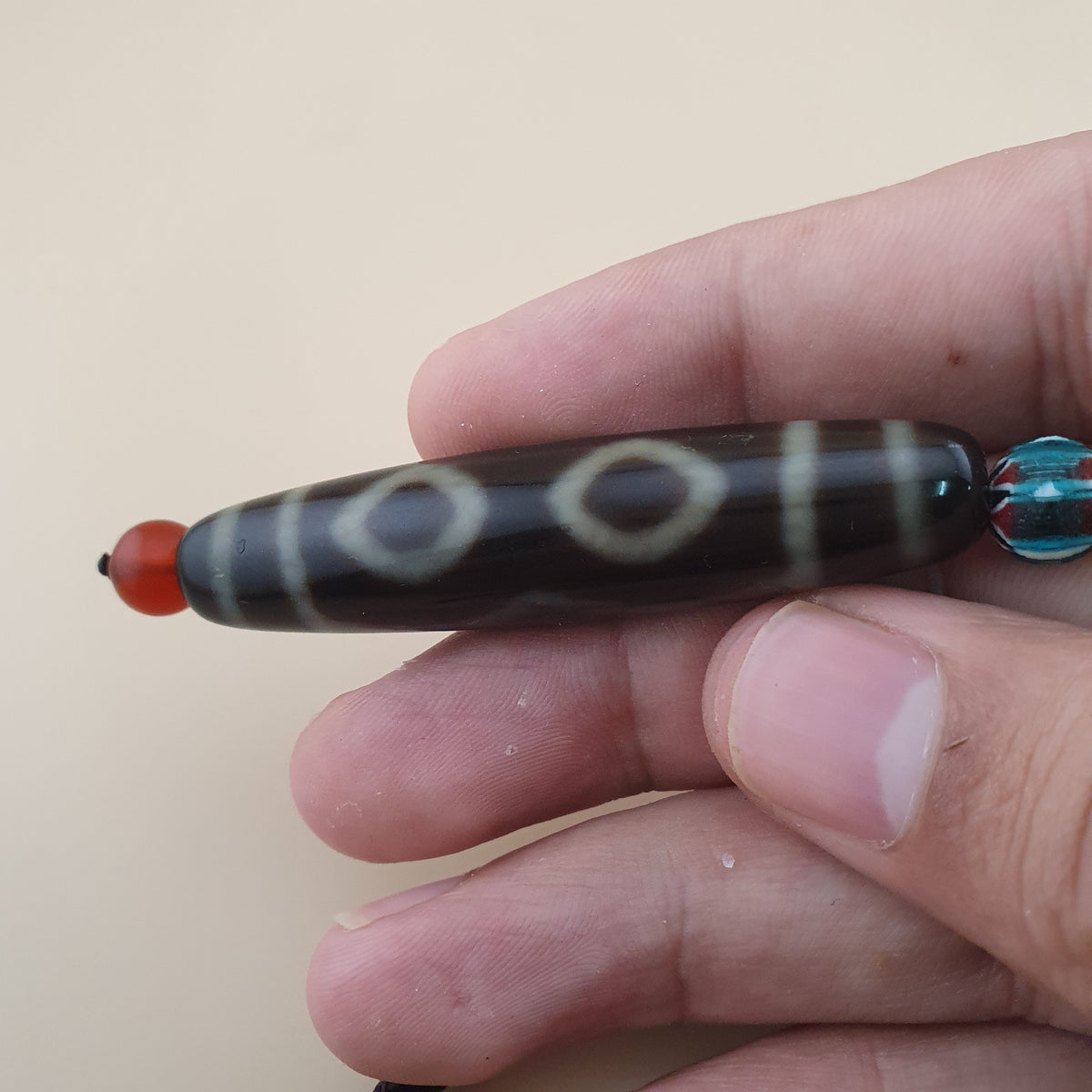 Vintage 2 Eyes Himalayan Tibetan Unique Pattern Agate Dzi Bead