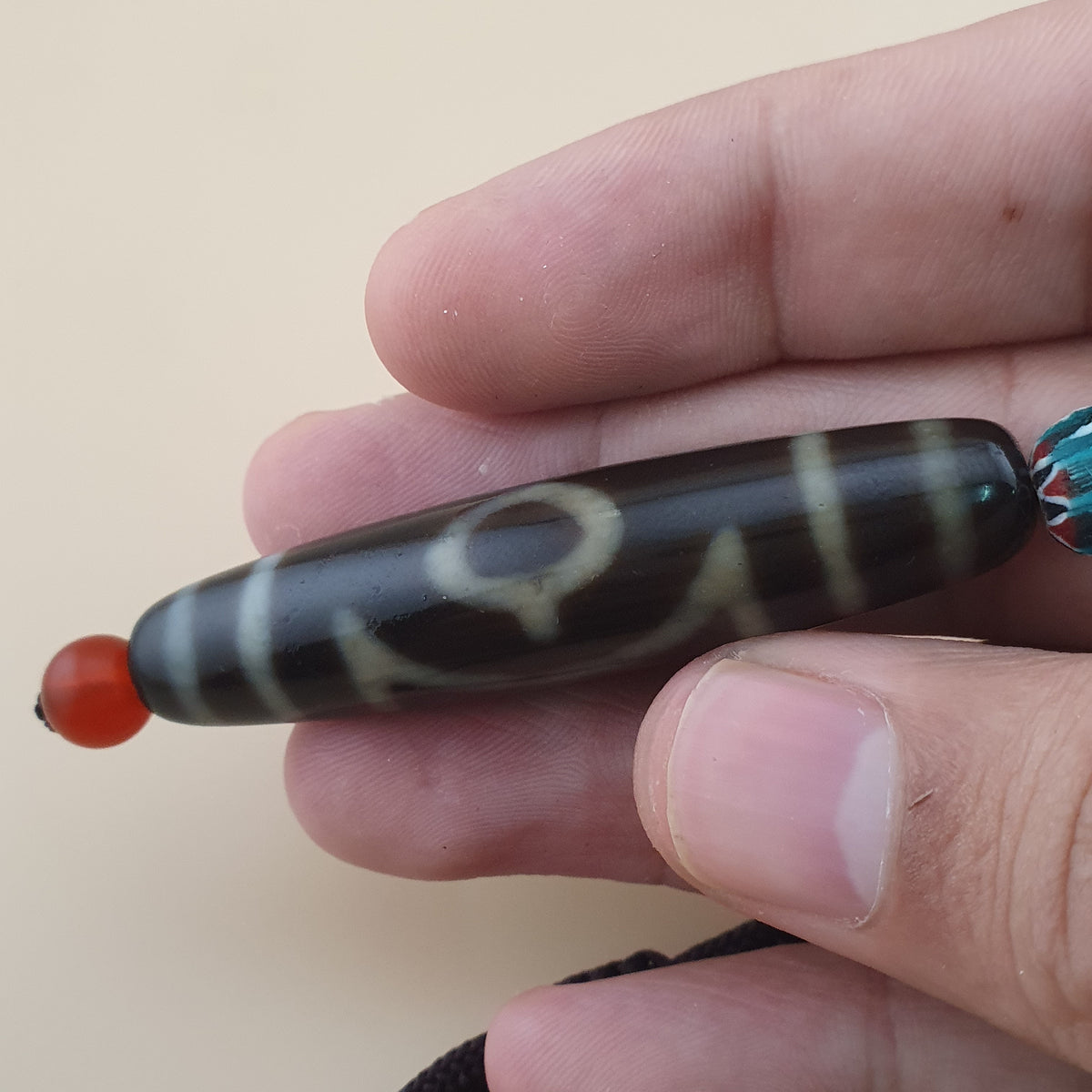 Vintage 2 Eyes Himalayan Tibetan Unique Pattern Agate Dzi Bead