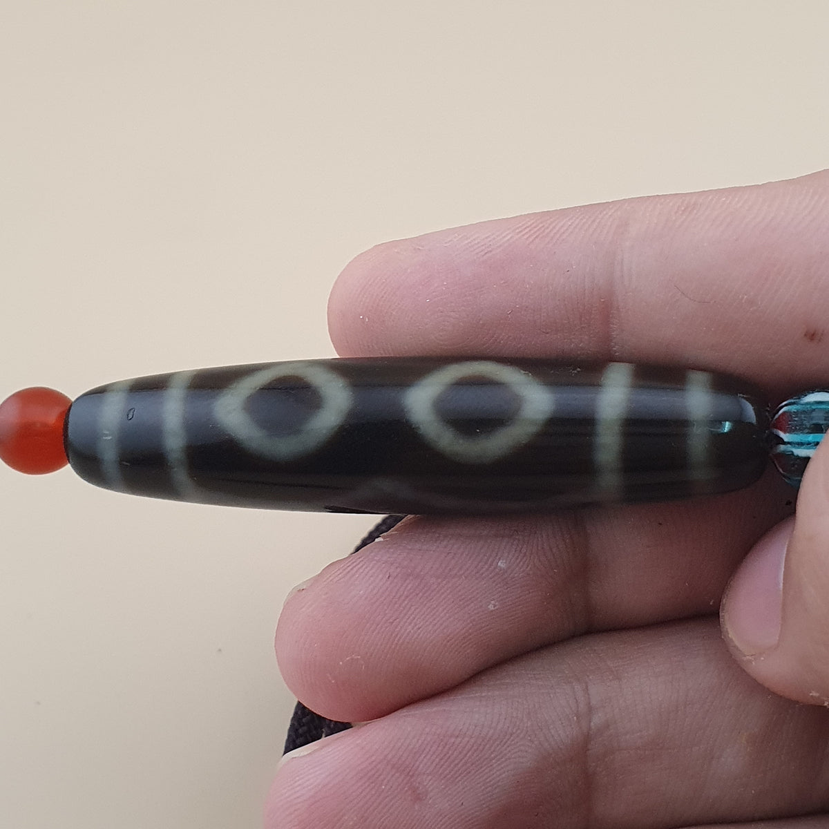 Vintage 2 Eyes Himalayan Tibetan Unique Pattern Agate Dzi Bead