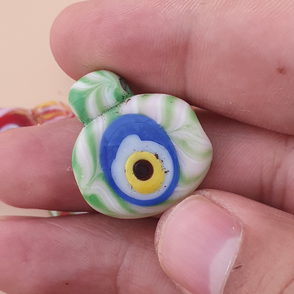 Vintage Venetian Style Feather Desgin Eyes Glass Bead Pendant Lot of 8