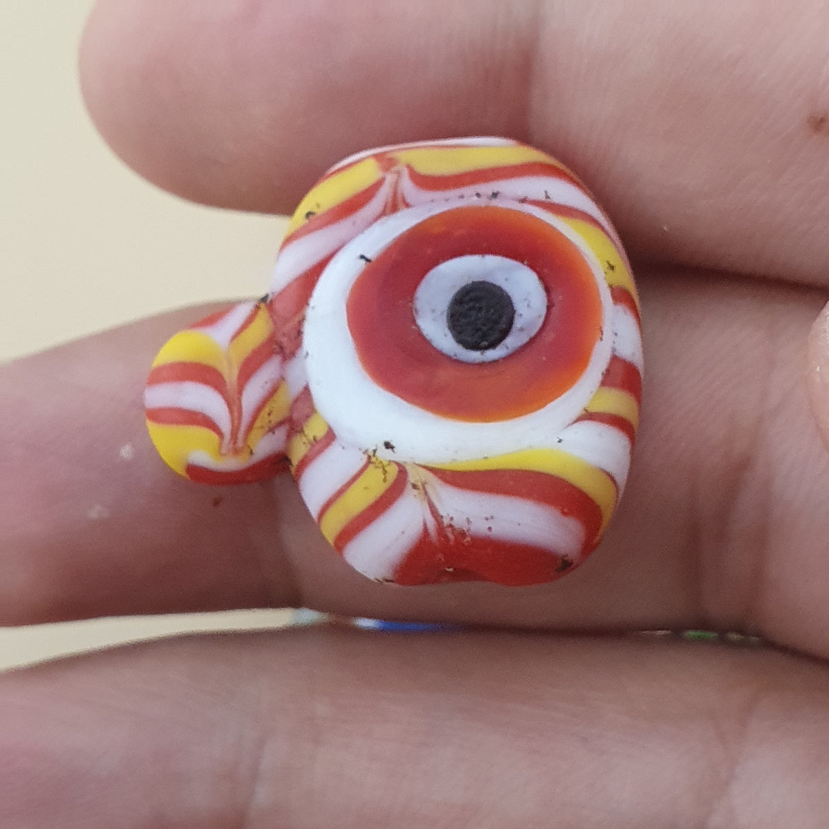 Vintage Venetian Style Feather Desgin Eyes Glass Bead Pendant Lot of 8