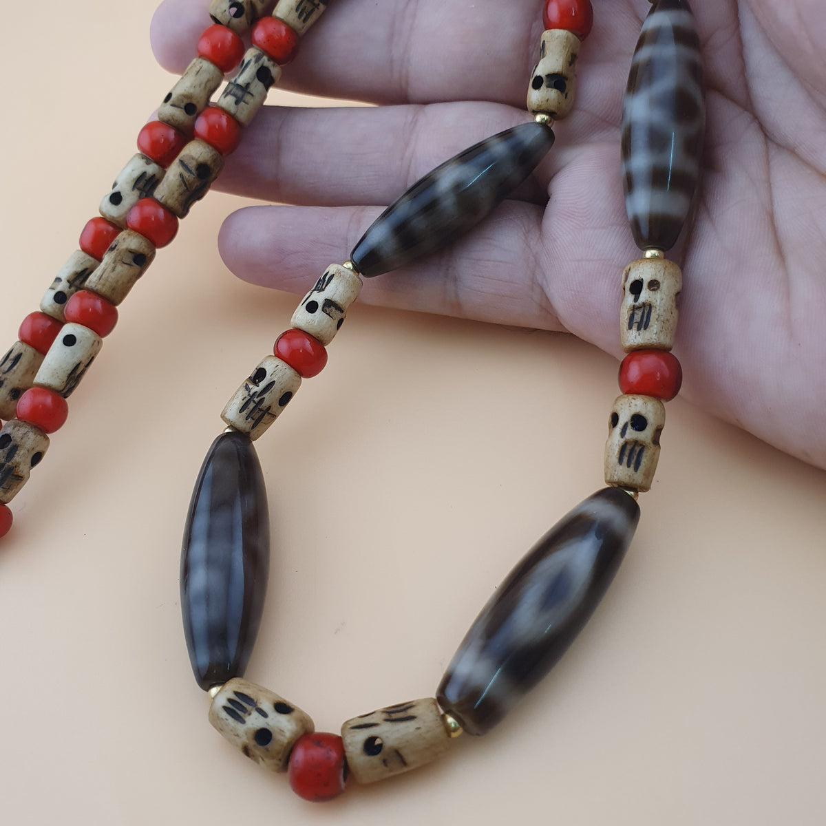 Collier de perles œil en agate de l'Himalaya du Tibet vintage et perles de verre Whiteheart