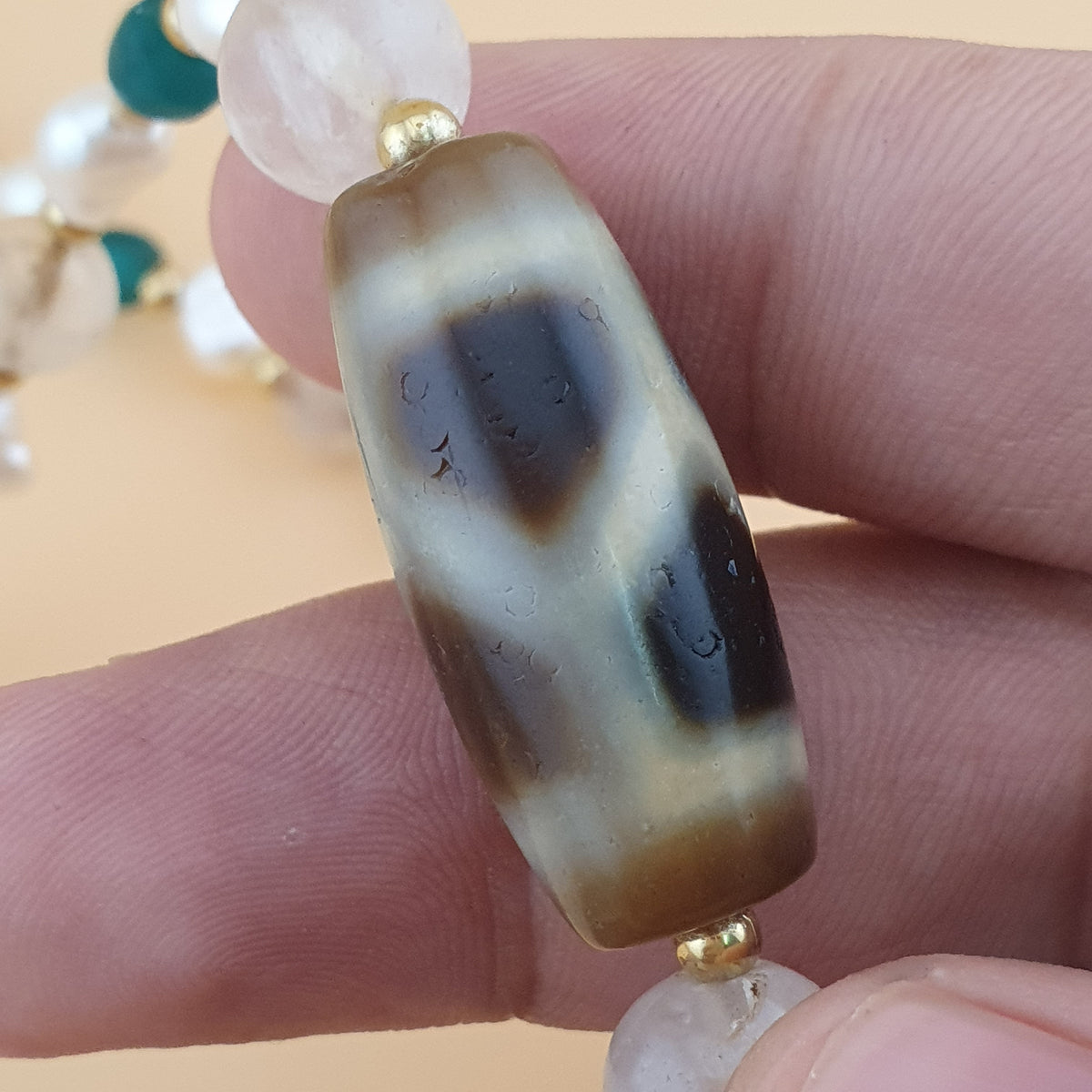 Collier de perles Dzi en agate tibétaine à maillons de chaîne vintage de l'Himalaya avec perles et quartz de l'Himalaya