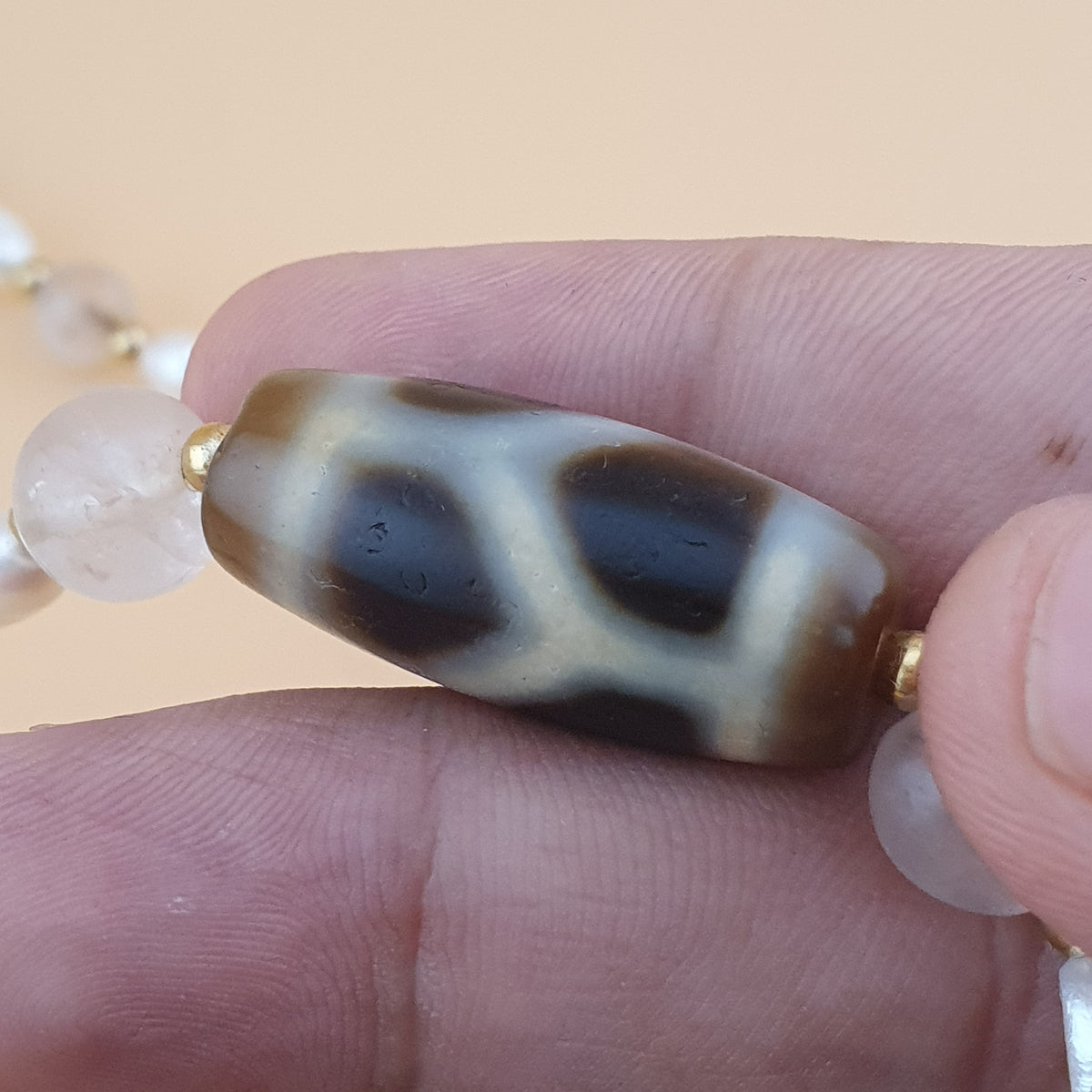Collier de perles Dzi en agate tibétaine à maillons de chaîne vintage de l'Himalaya avec perles et quartz de l'Himalaya
