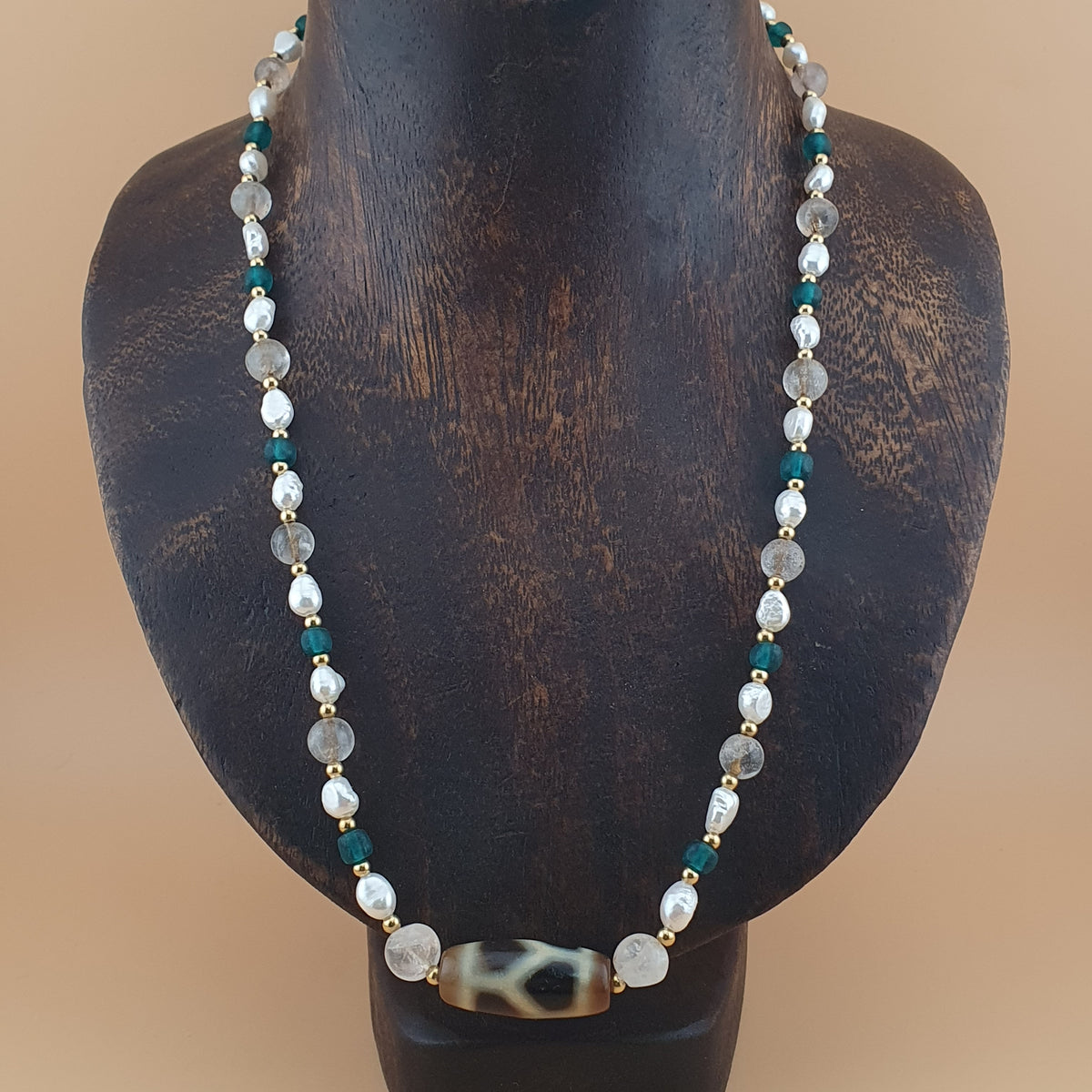 Collier de perles Dzi en agate tibétaine à maillons de chaîne vintage de l'Himalaya avec perles et quartz de l'Himalaya