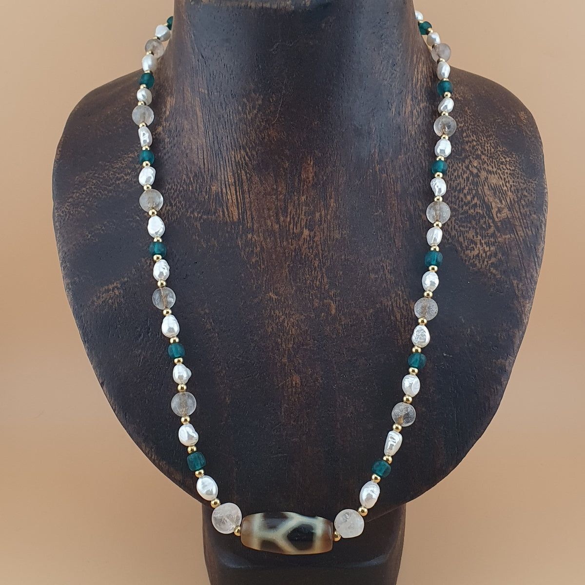 Collier de perles Dzi en agate tibétaine à maillons de chaîne vintage de l'Himalaya avec perles et quartz de l'Himalaya