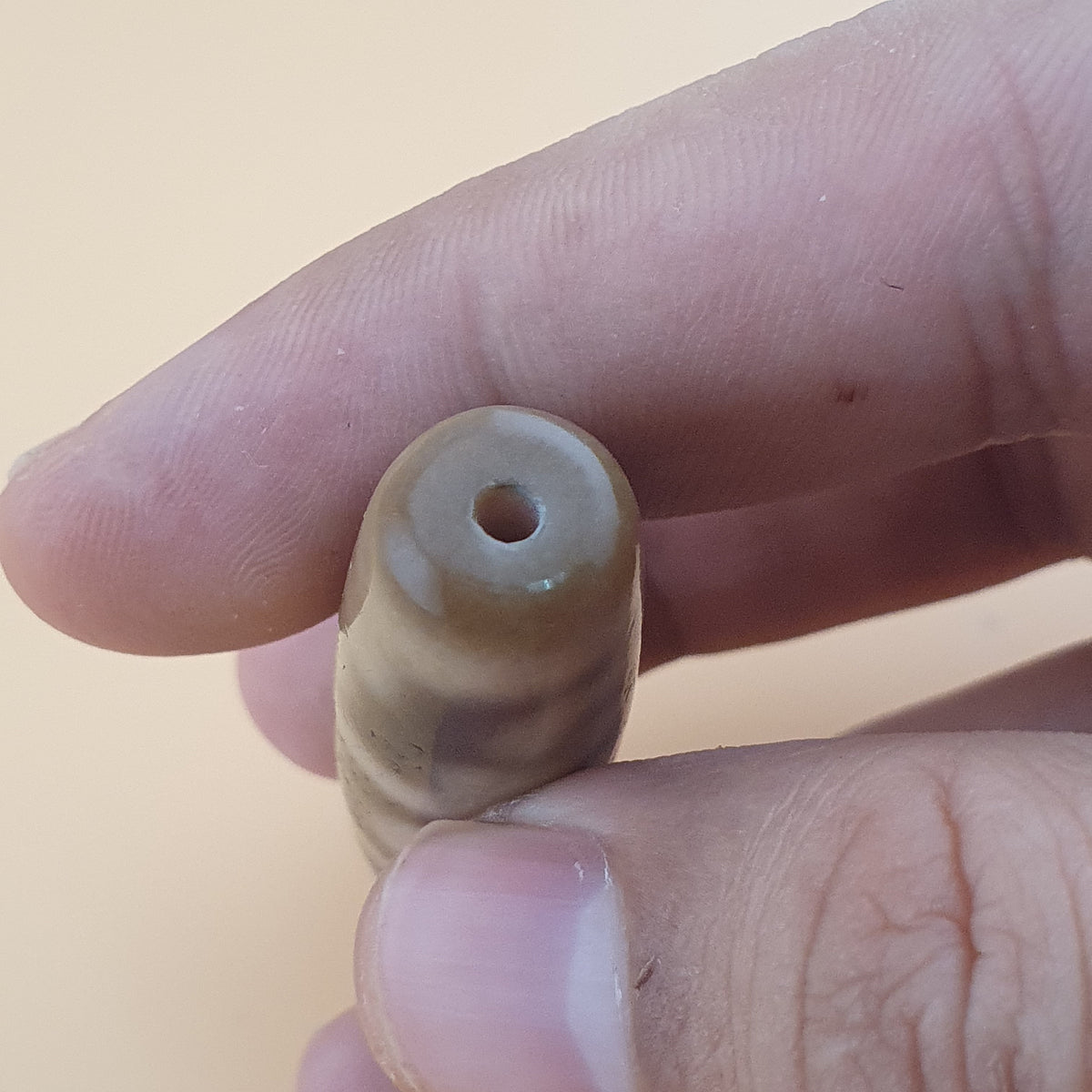 Amulette tibétaine vintage Dzi en agate à 3 yeux et motif unique