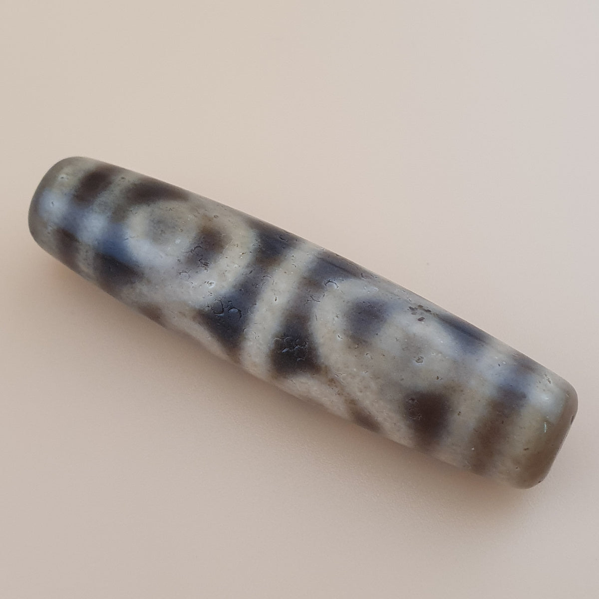 Perle Dzi en Agate du Tibet, Motif Unique, 8 Yeux, Vintage