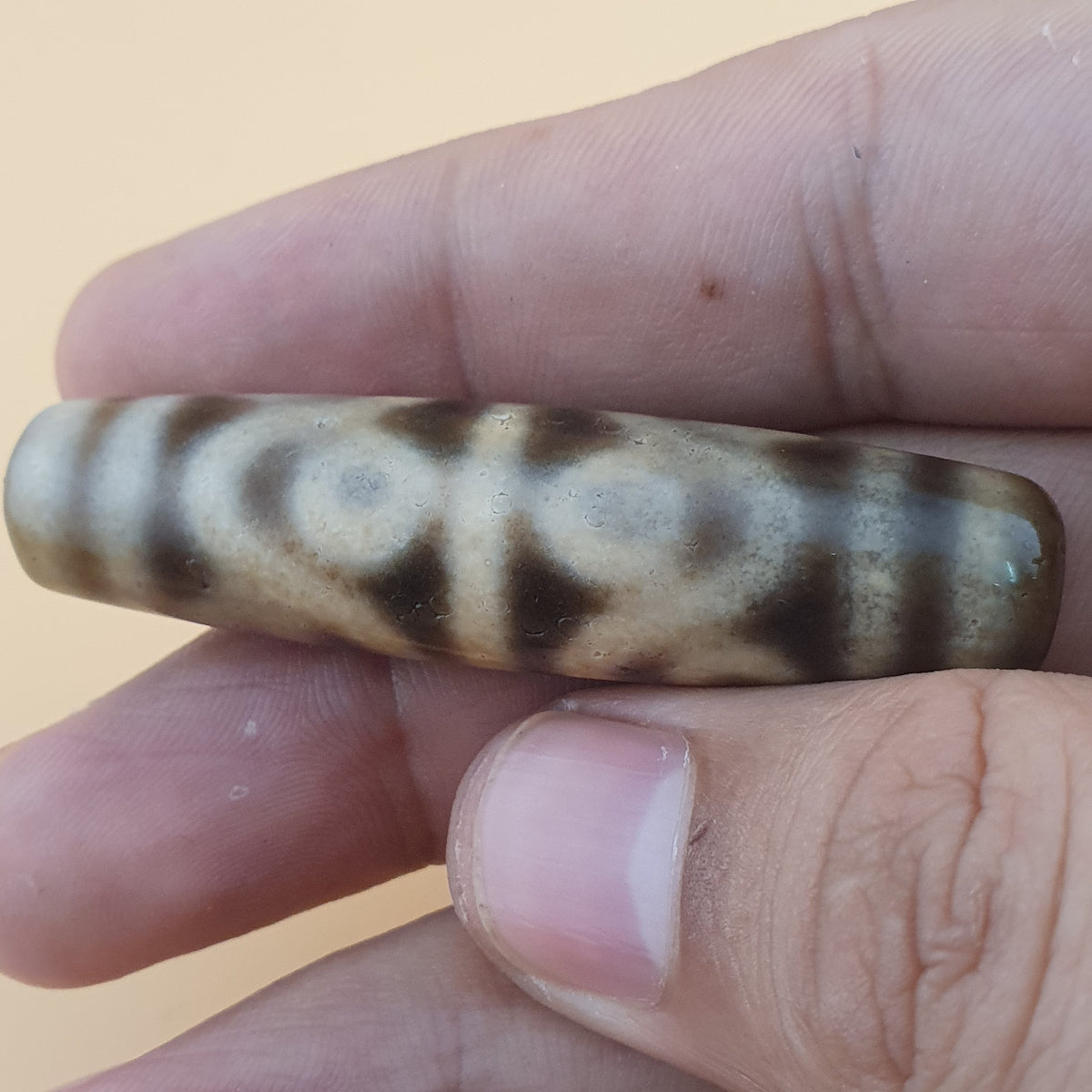 Perle Dzi en Agate du Tibet, Motif Unique, 8 Yeux, Vintage