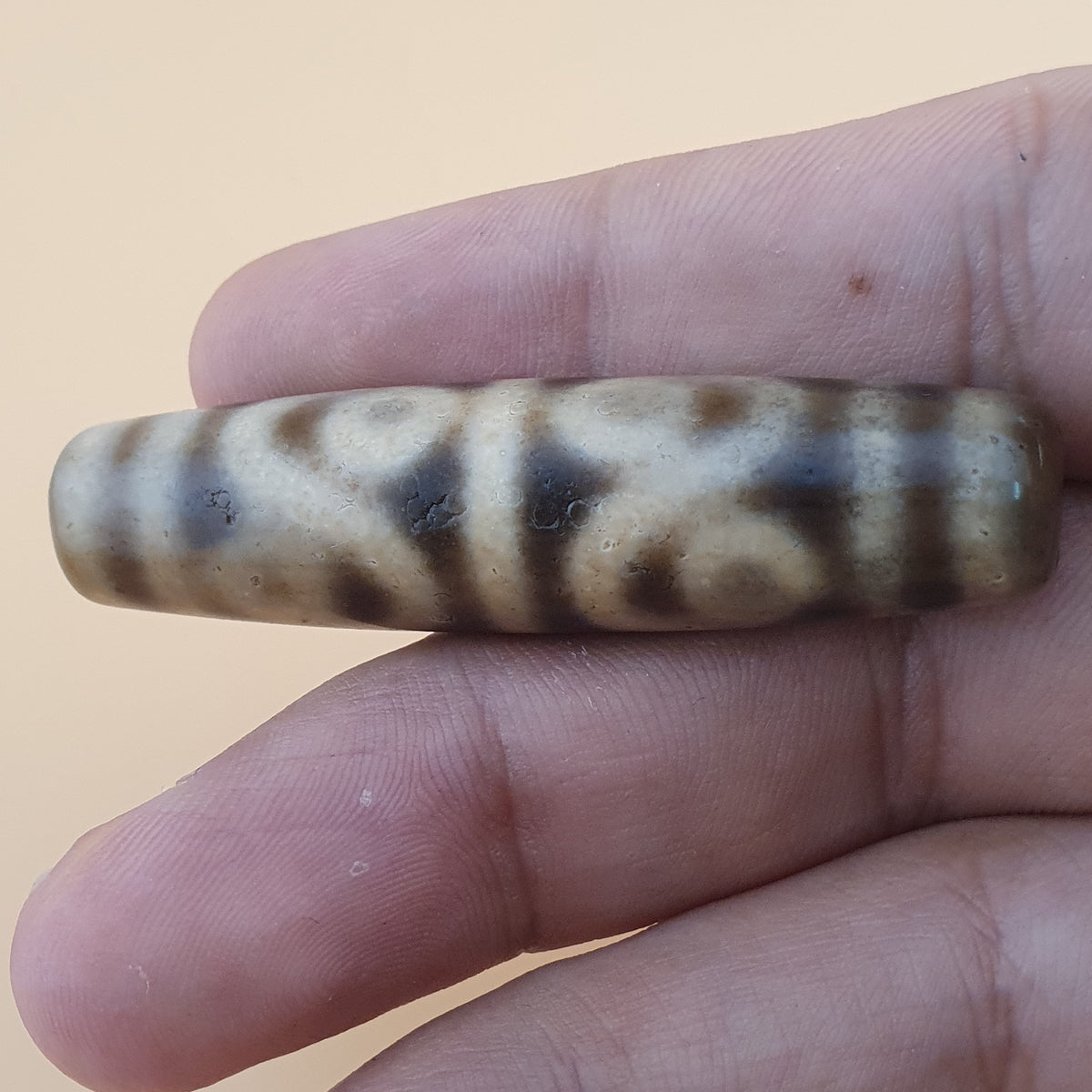 Perle Dzi en Agate du Tibet, Motif Unique, 8 Yeux, Vintage