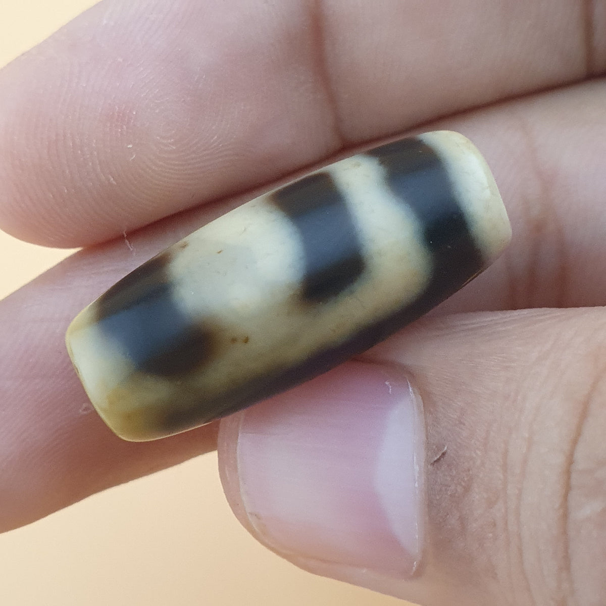 Perles Dzi en agate à motifs variés du Tibet himalayen vintage – Lot de 3