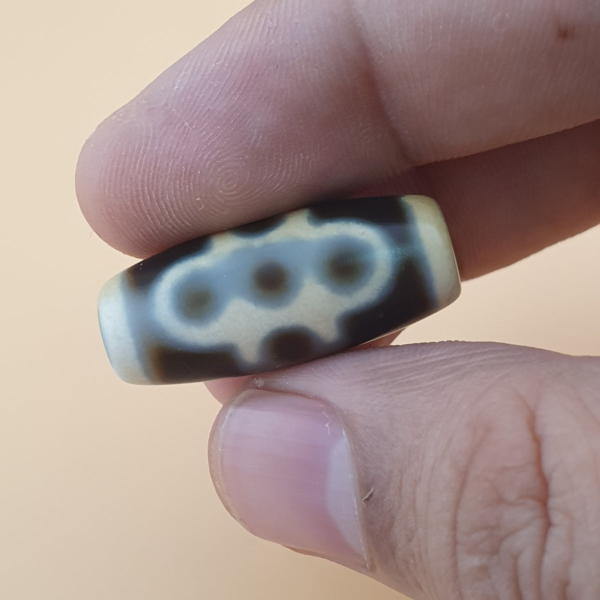 Perles Dzi en agate à motifs variés du Tibet himalayen vintage – Lot de 3