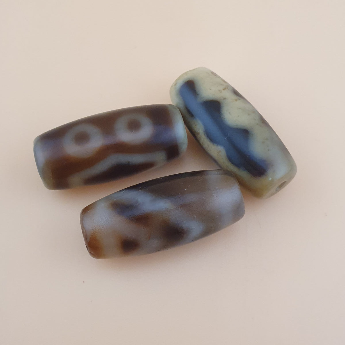 Lot de 3 agates tibétaines vintage de l'Himalaya à motif rare