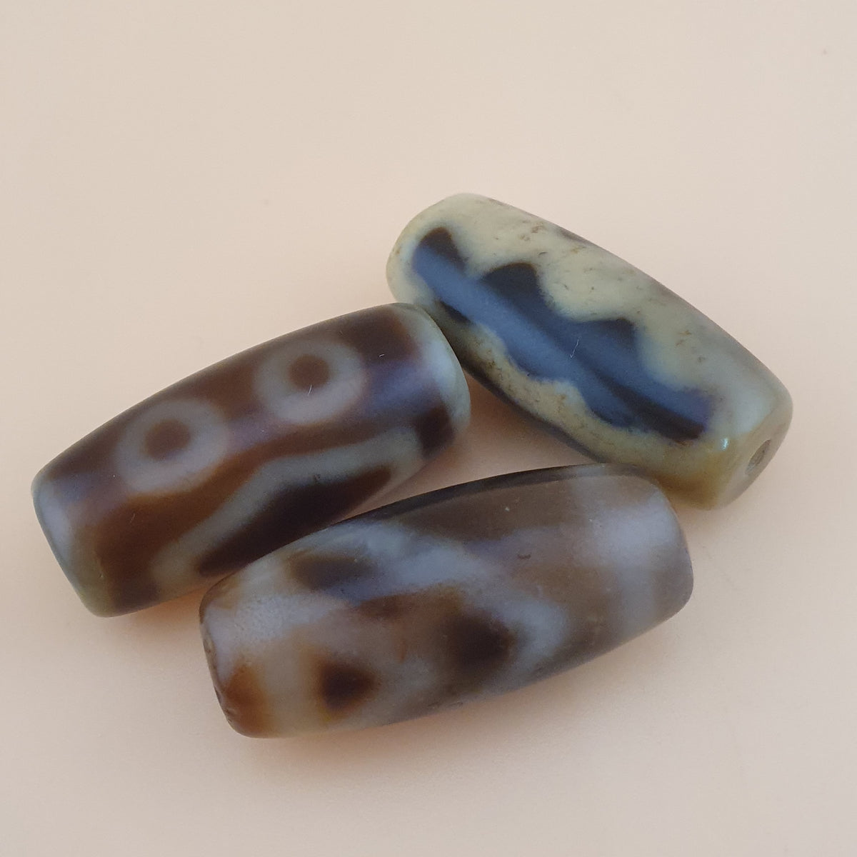 Lot de 3 agates tibétaines vintage de l'Himalaya à motif rare