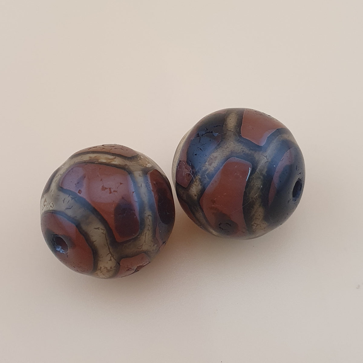 Vintage Agate Carnelian Amulet Beads Lot of 2 Rare Pattern Pieces