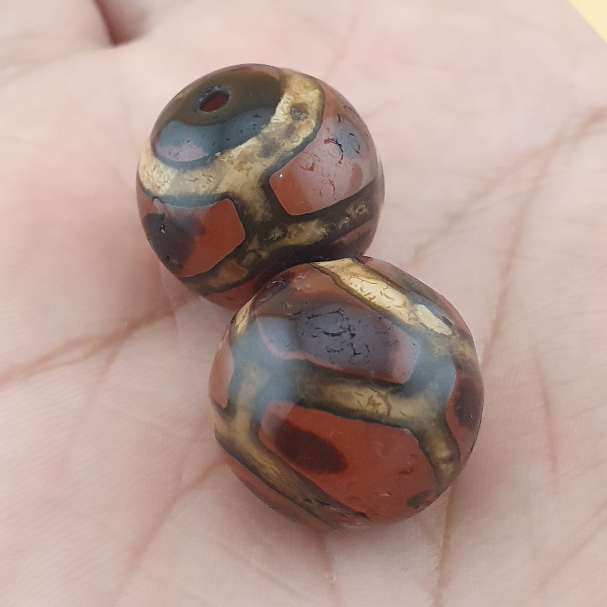 Vintage Agate Carnelian Amulet Beads Lot of 2 Rare Pattern Pieces