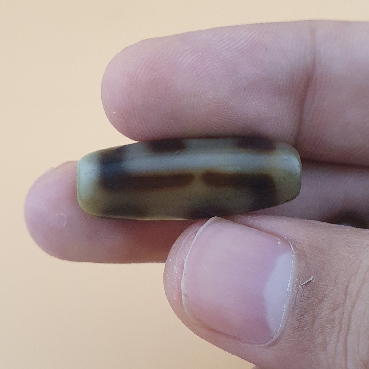 Vintage Himalayan Tibetan 2 Eyes & ZigZag Pattern Agate Bead Lot Of 4