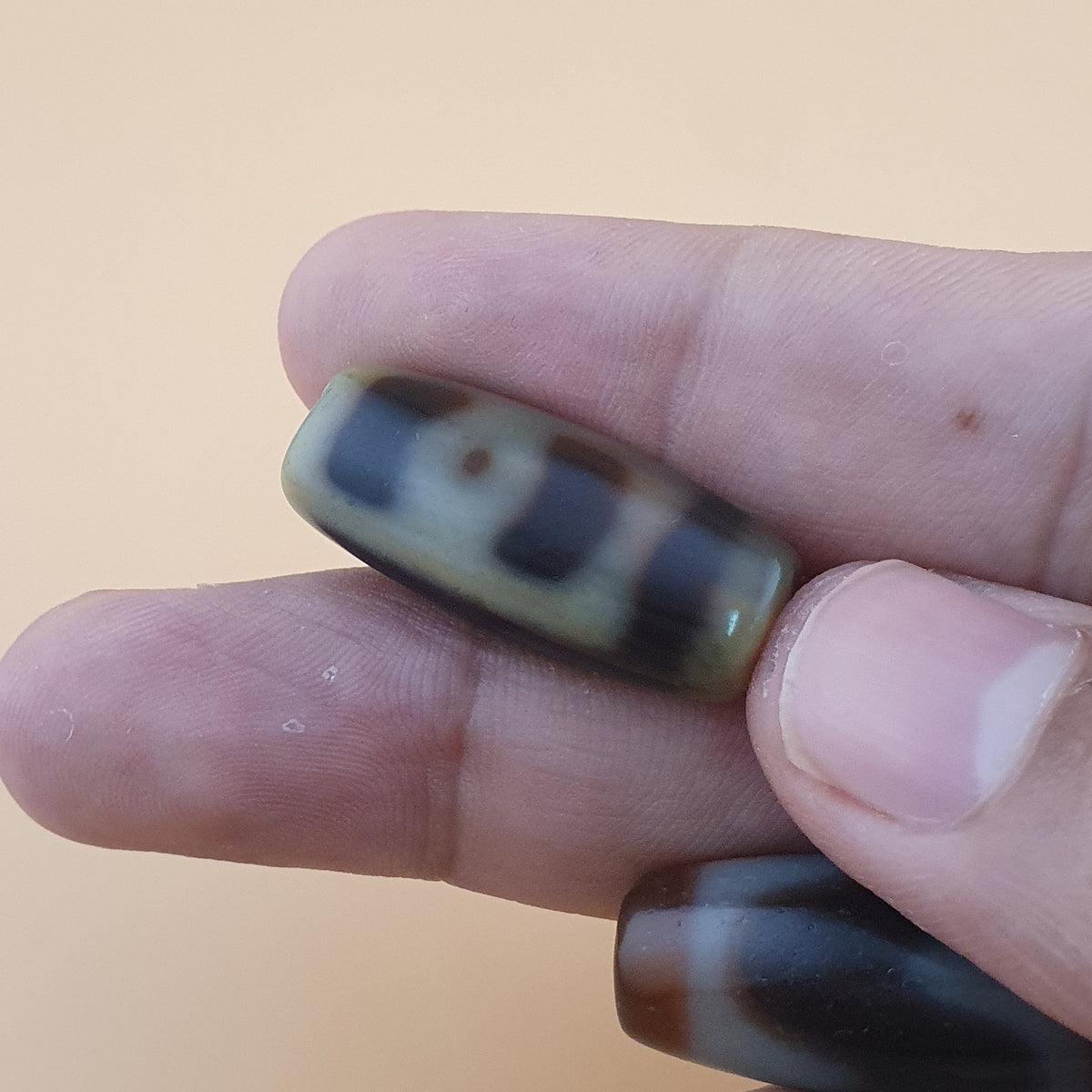 Vintage Himalayan Tibetan 2 Eyes & ZigZag Pattern Agate Bead Lot Of 4