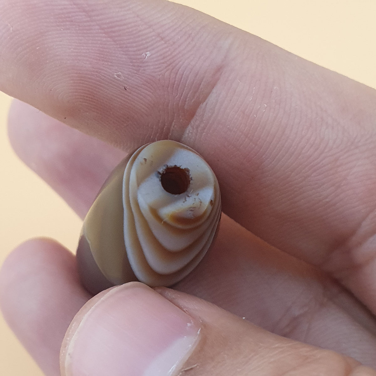 Lot de 2 Perles Rares en Agate Cornaline Gravée Vintage