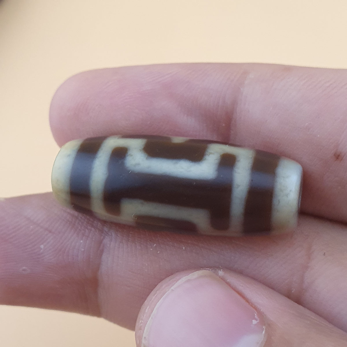 Lot vintage de 3 amulettes Dzi tibétaines en agate de l'Himalaya