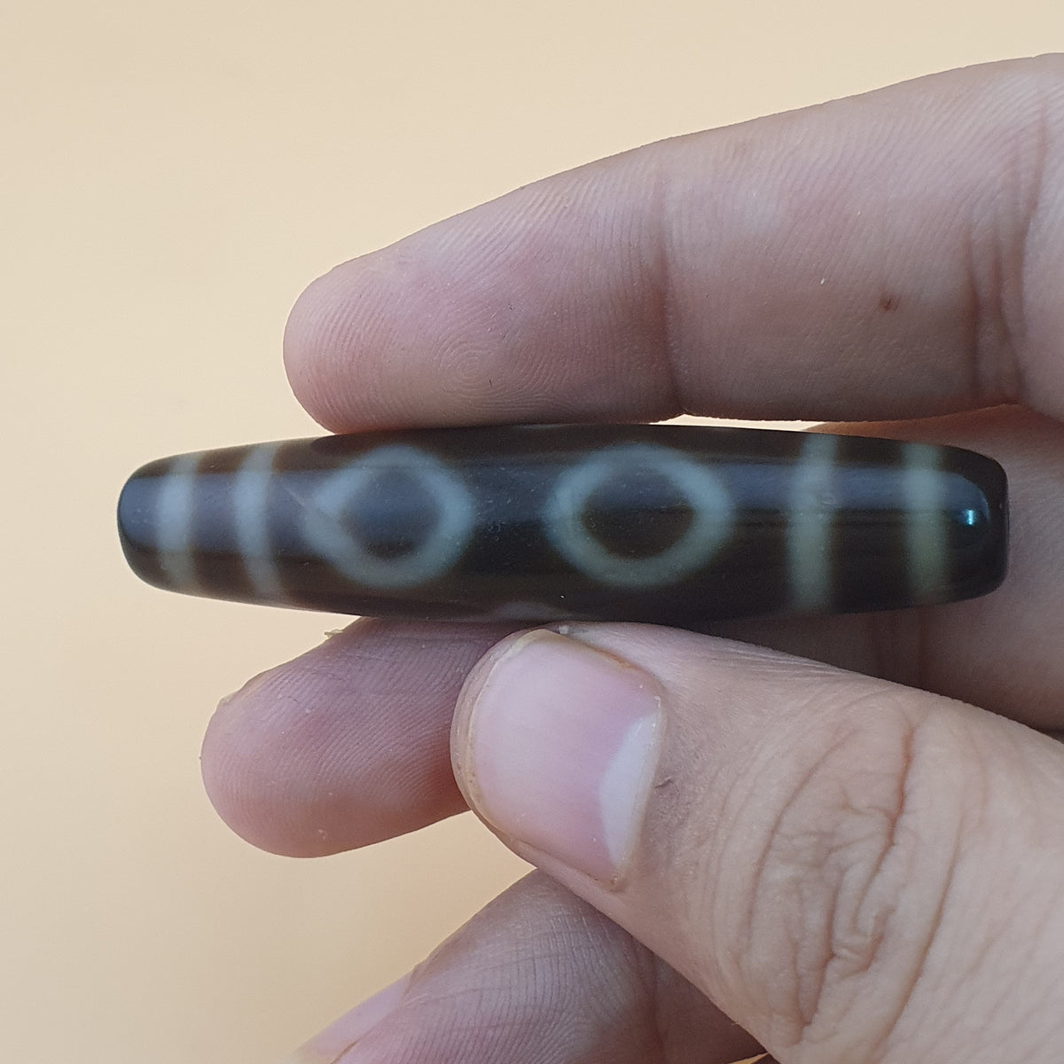 Amulette perle Dzi agate tibétaine de l'Himalaya vintage à 4 yeux