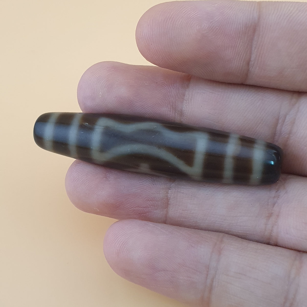 Amulette perle Dzi agate tibétaine de l'Himalaya vintage à 4 yeux