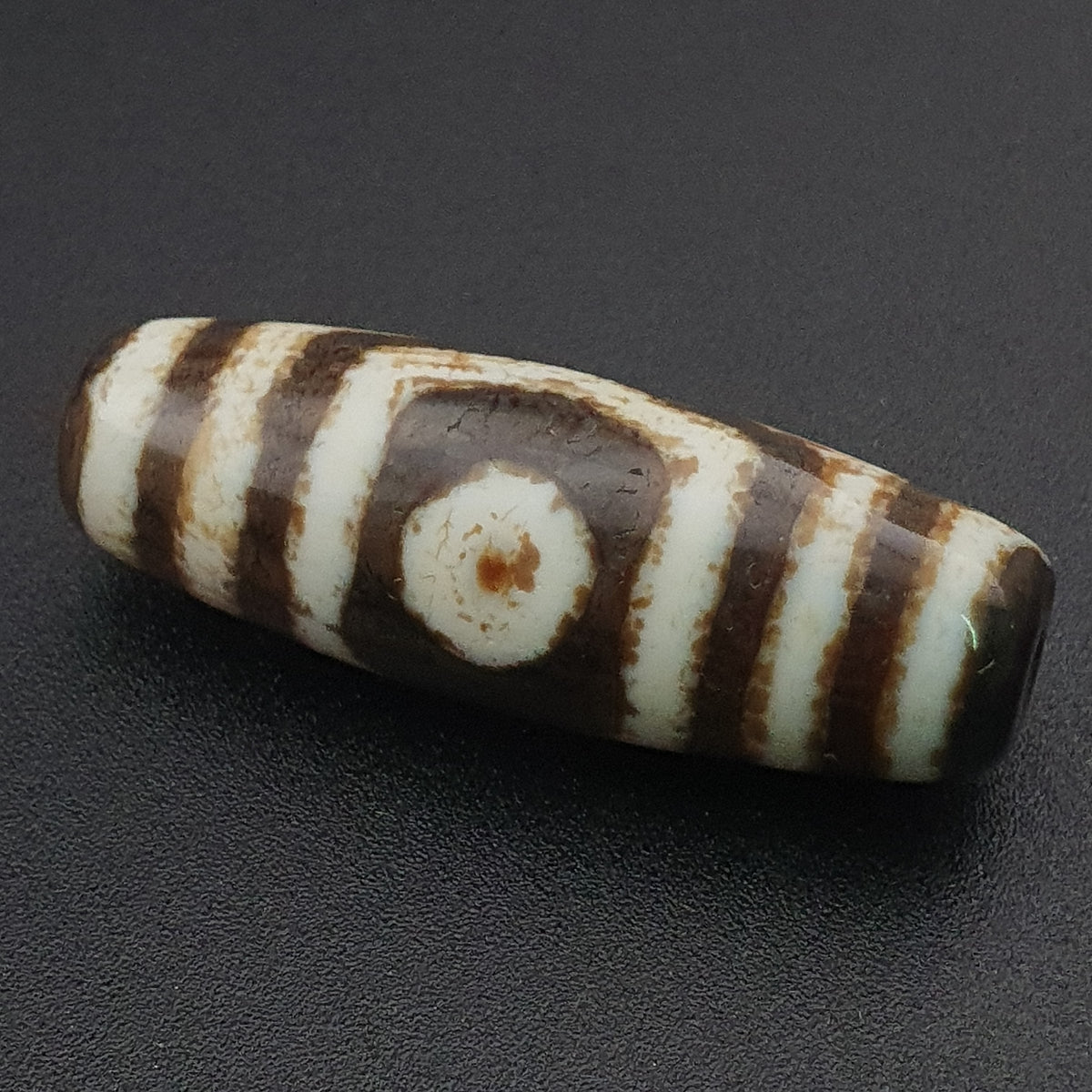 Amulette tibétaine ancienne rare en perle Dzi d'agate à motif 3 yeux
