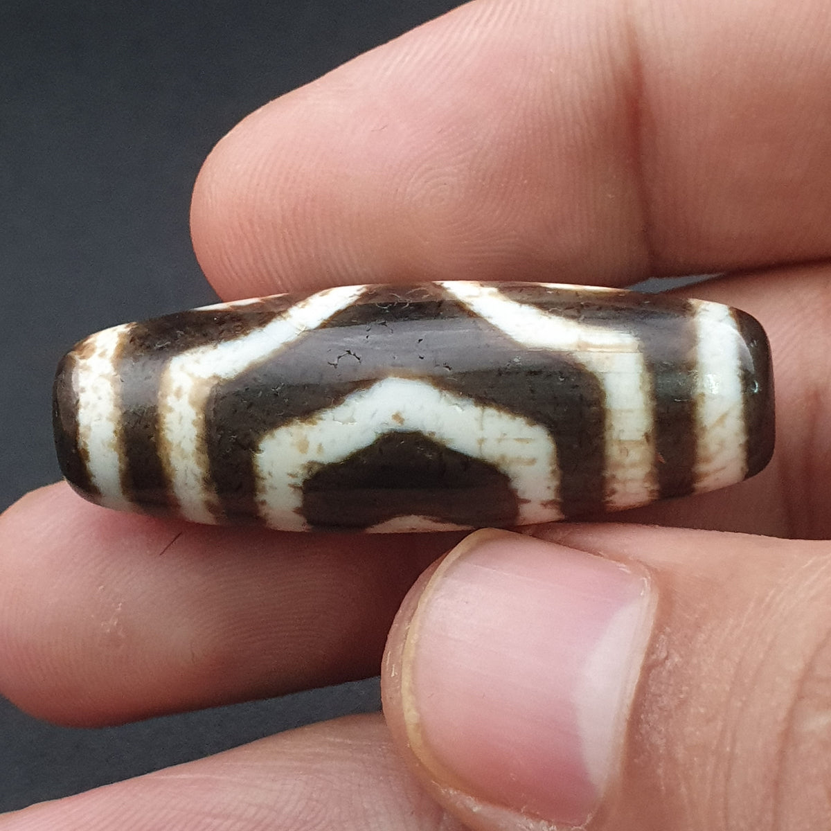Amulette tibétaine ancienne rare en perle Dzi d'agate à motif 3 yeux