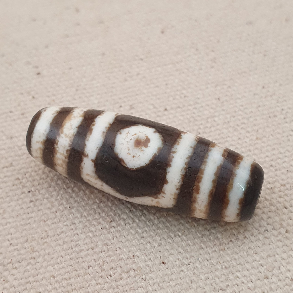 Amulette tibétaine ancienne rare en perle Dzi d'agate à motif 3 yeux