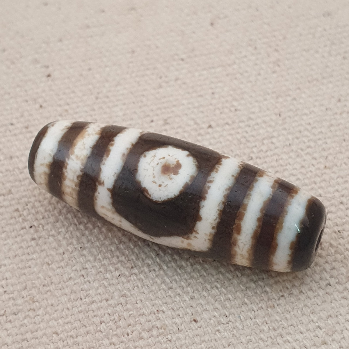 Amulette tibétaine ancienne rare en perle Dzi d'agate à motif 3 yeux