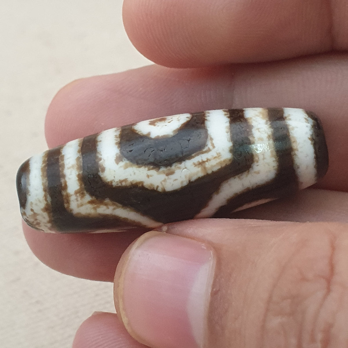 Amulette tibétaine ancienne rare en perle Dzi d'agate à motif 3 yeux