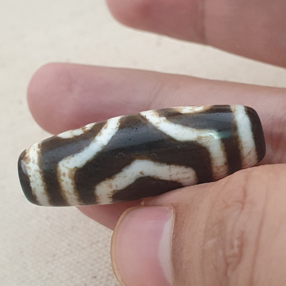 Amulette tibétaine ancienne rare en perle Dzi d'agate à motif 3 yeux