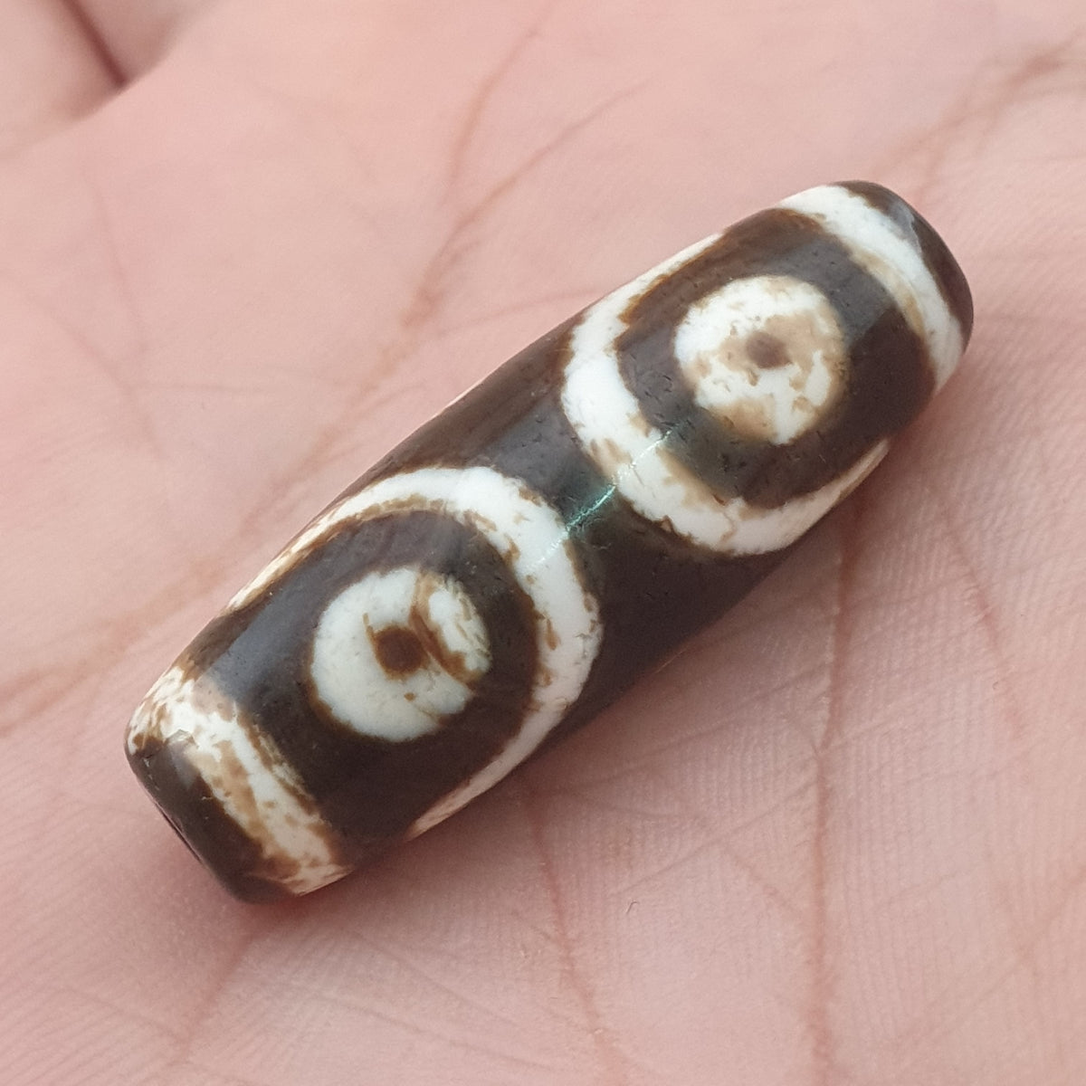 Amulette tibétaine ancienne rare en perle Dzi d'agate à motif 3 yeux