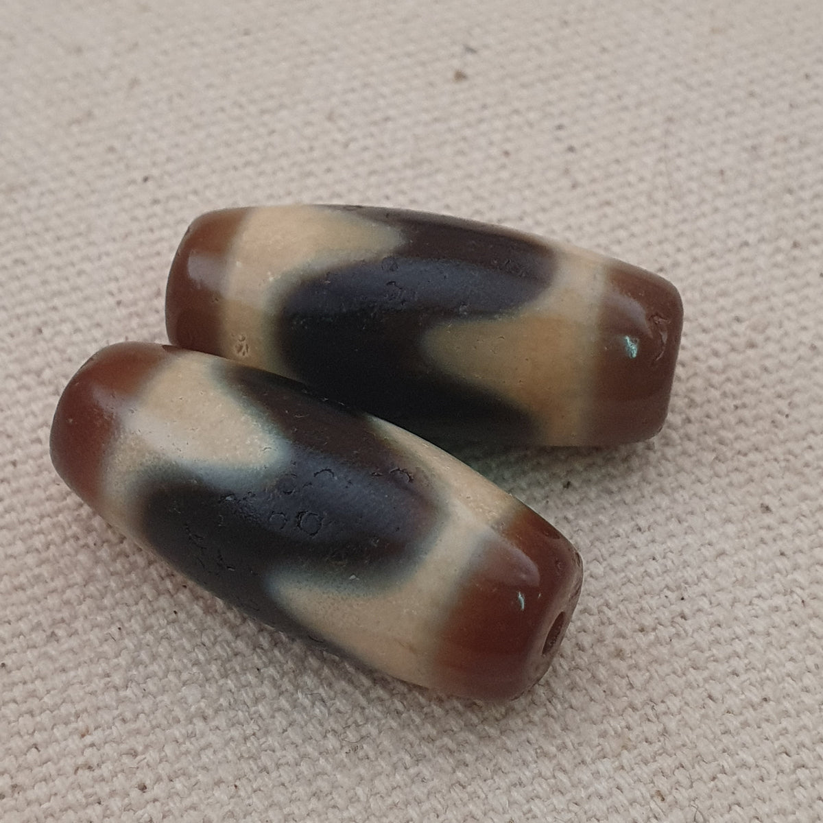 Lot de 2 amulettes perles agates du Tibet/Himalaya vintage ZigZag