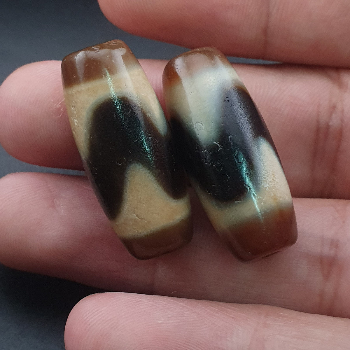 Lot de 2 amulettes perles agates du Tibet/Himalaya vintage ZigZag