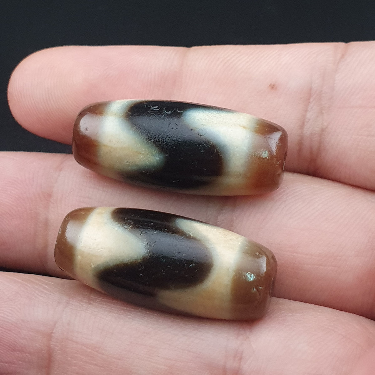 Lot de 2 amulettes perles agates du Tibet/Himalaya vintage ZigZag