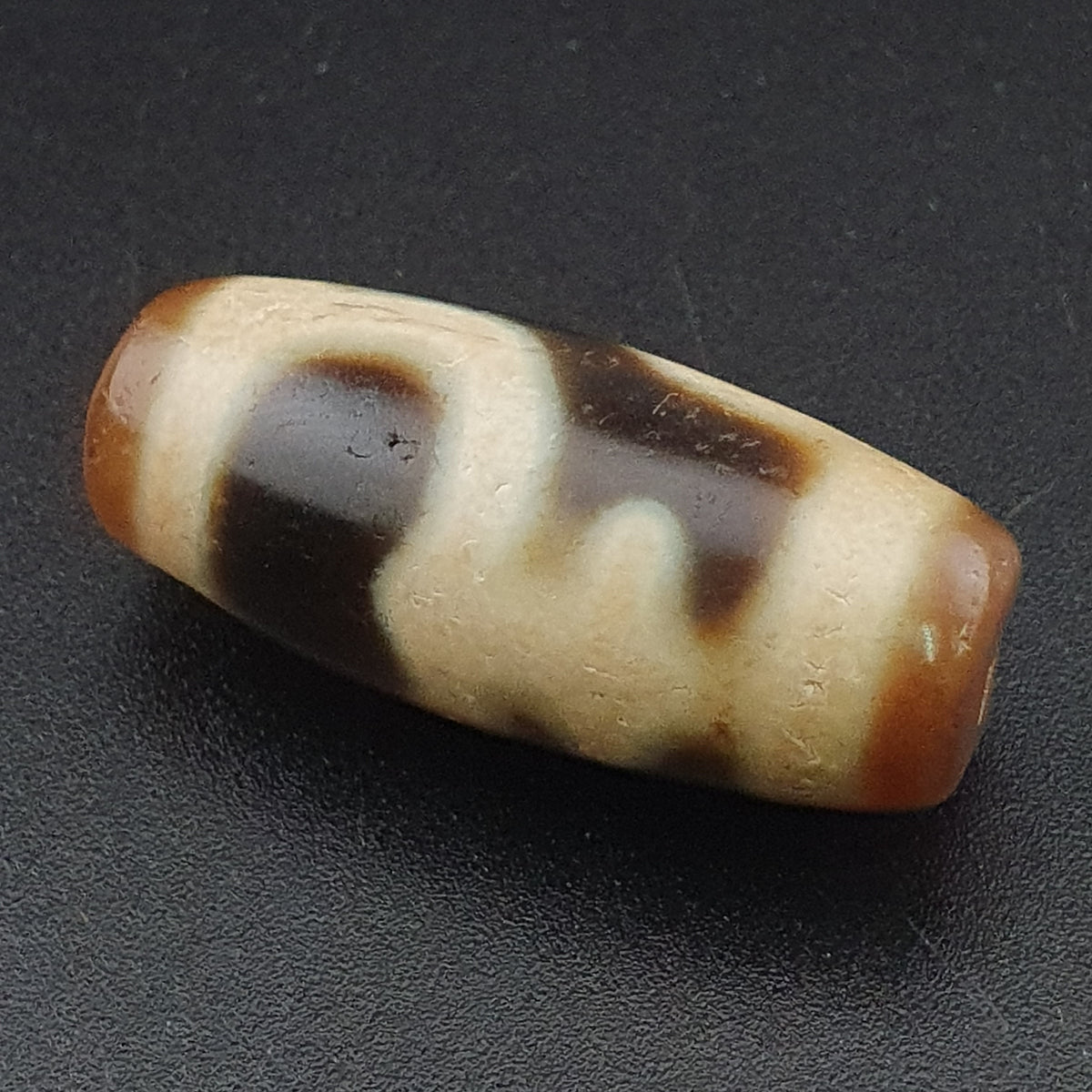 Rare Tibetan Treasure Vase Pattern Dzi Agate Bead Vintage Himalayan Amulet